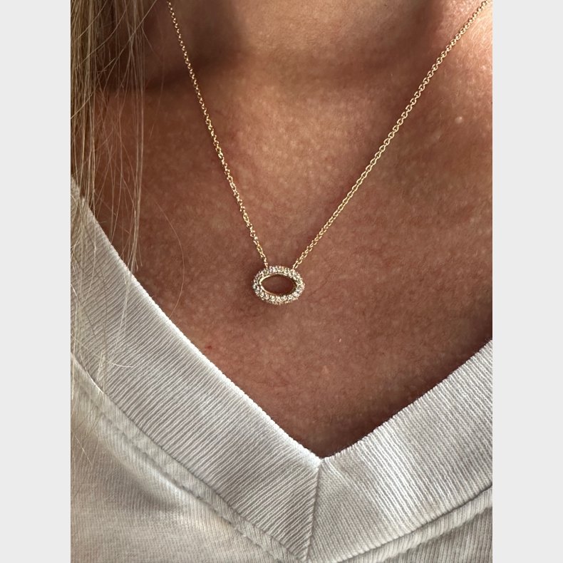 rets julegave 2025 oval paveret brillant vedhng