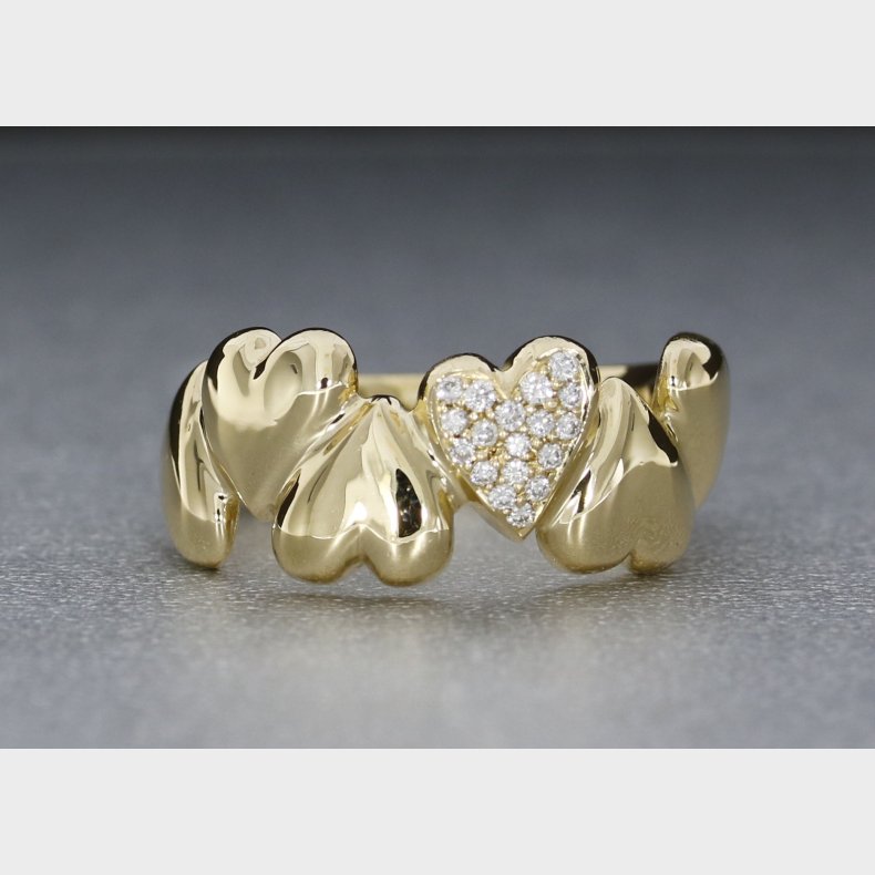 "14kt.Big hearts" pave Colding design     